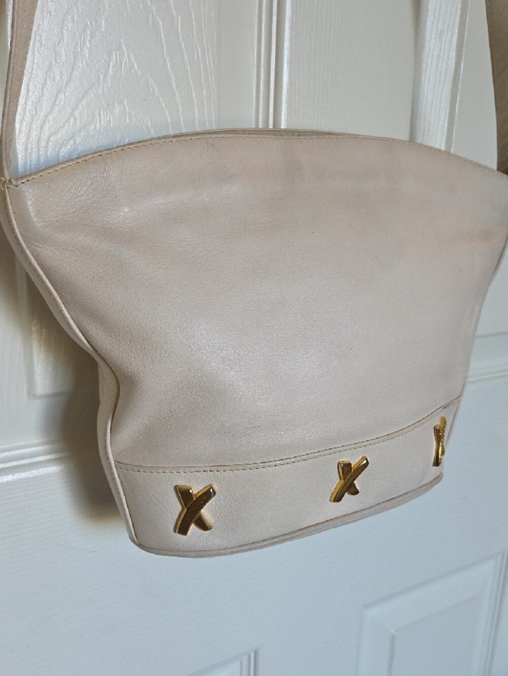 Paloma Picasso Cream Leather Crossbody Bag with Gold X Hardware - Picture 4 of 13
